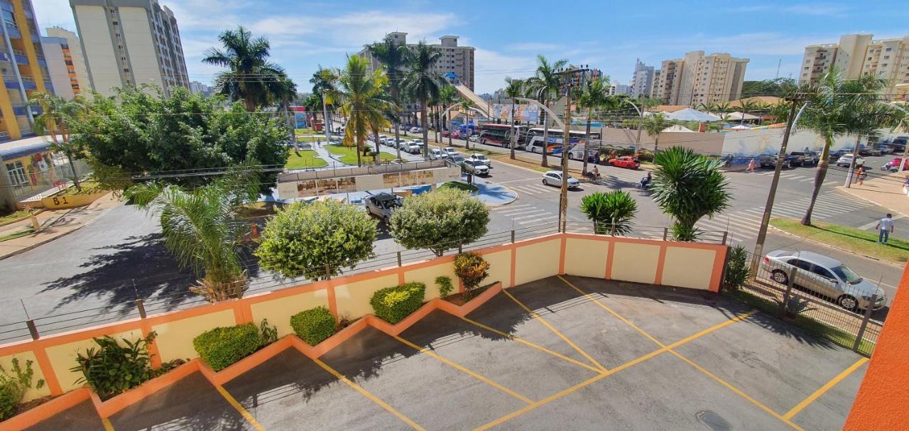 House Relax Parque Das Aguas Quentes Caldas Novas Exterior foto